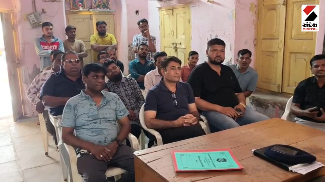 Mehsana News: Kadi Navratri 2026 Peace Commission Meeting: Strict Police Warning to Romeo and Antisocial Elements