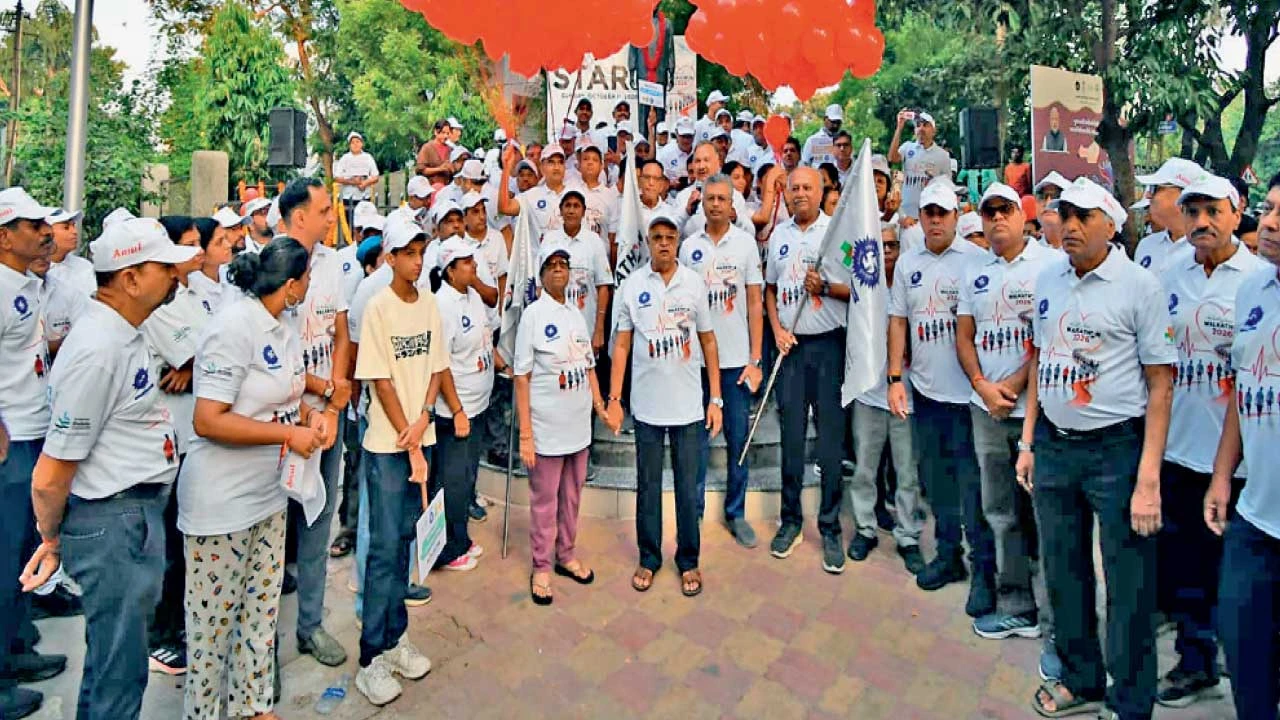 આણંદમાં શ્રીકૃષ્ણ હોસ્પિટલની ‘હેલ્ધી હાર્ટ વૉકેથોન’માં ૨,૫૦૦થી વધુ લોકો ઊમટ્યા: હૃદયની સુરક્ષા માટે અપાયો જાગૃતિ સંદેશ