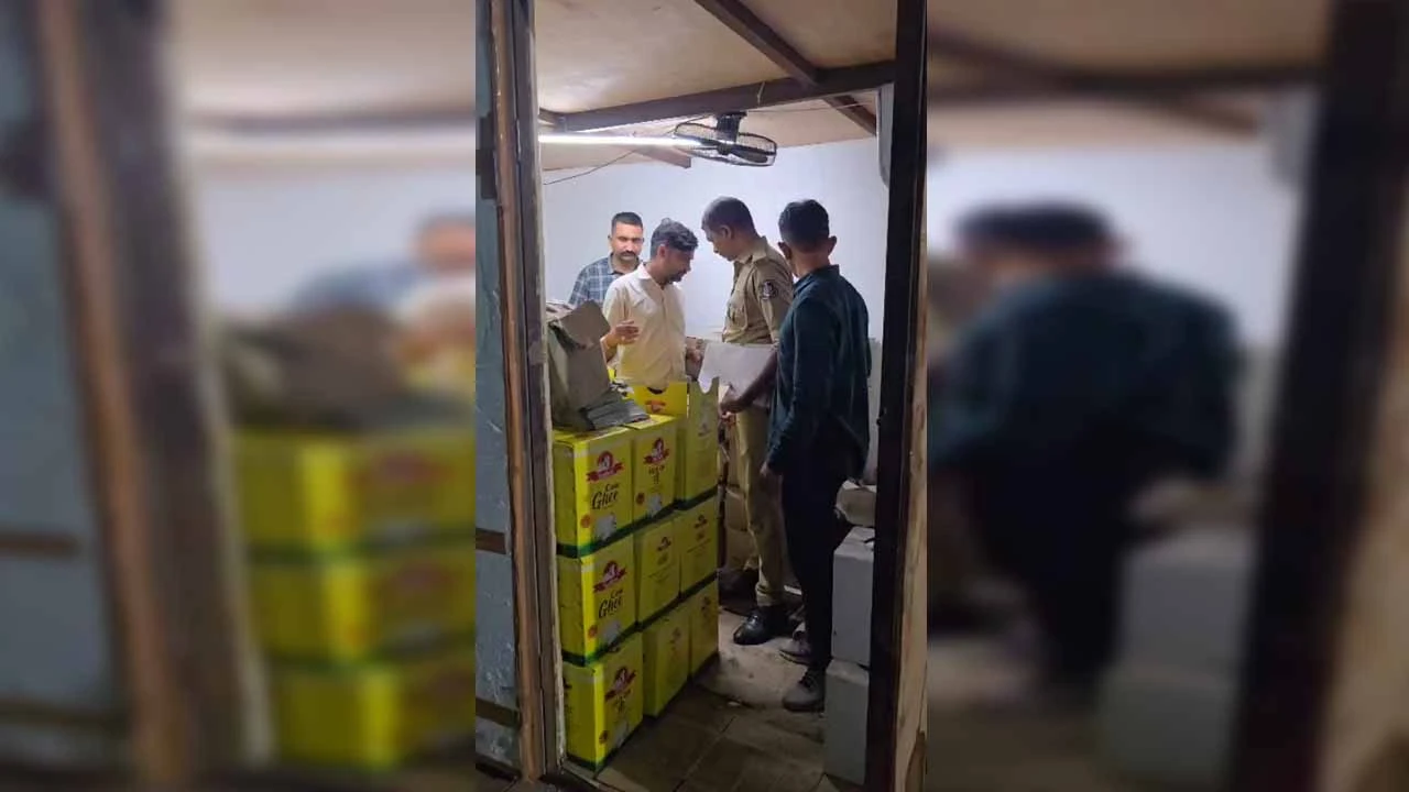 Factory manufacturing fake ghee found in Surat's Aurang