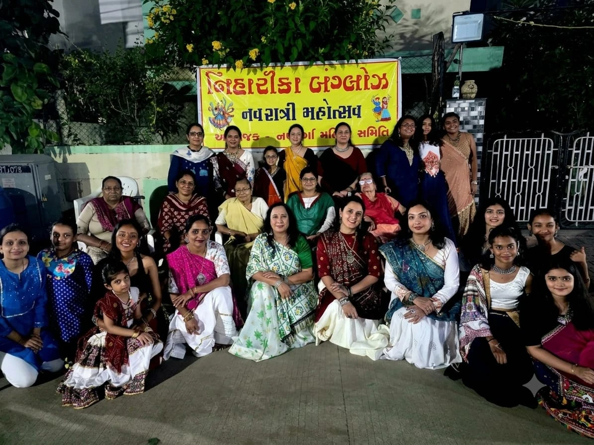 નિહારિકા બંગલોઝ,આંબાવાડી