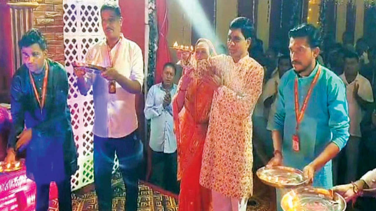 વડોદરાના અલવા ગામમાં પ્રથમવાર ભવ્ય આદ્યશક્તિ ગરબા મહોત્સવનું આયોજન