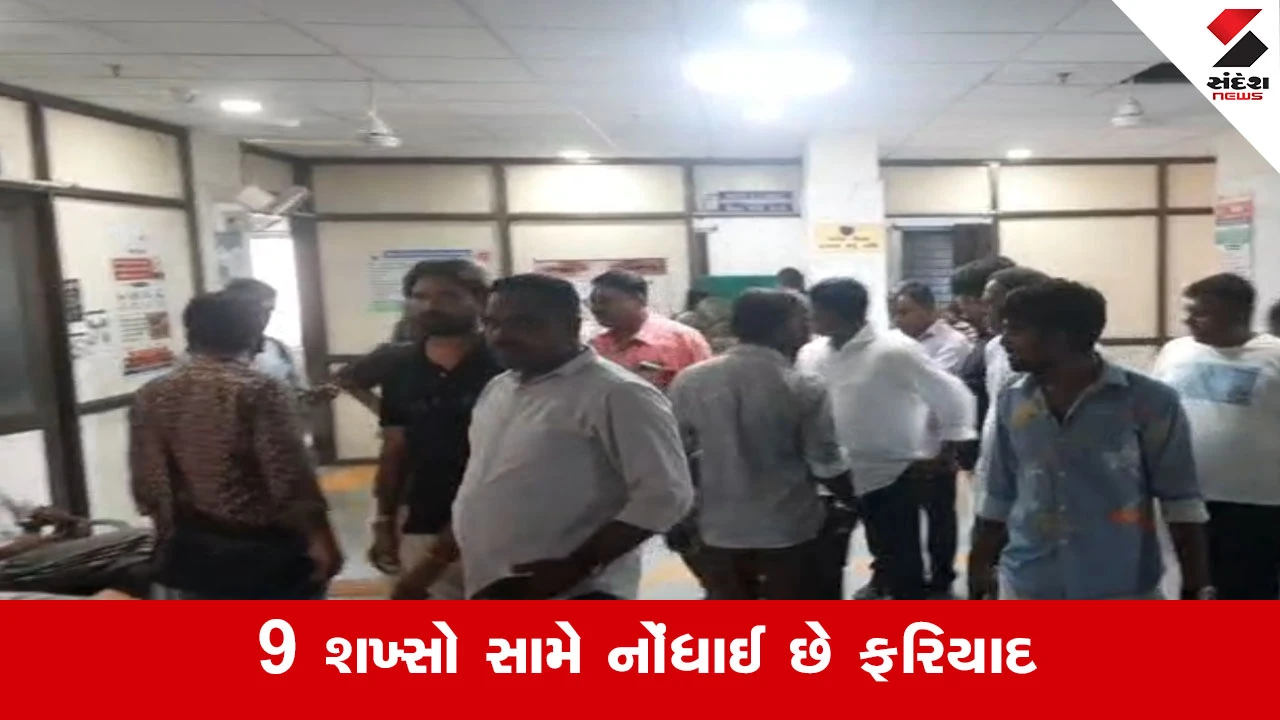 Viramgam રૂરલ પોલીસ મથક બહાર લોકોનાં ઉમટ્યાં ટોળાં, પોલીસ કસ્ટડીમાં મારપીટ થઈ હોવાની ફરિયાદથી ભારે હોબાળો