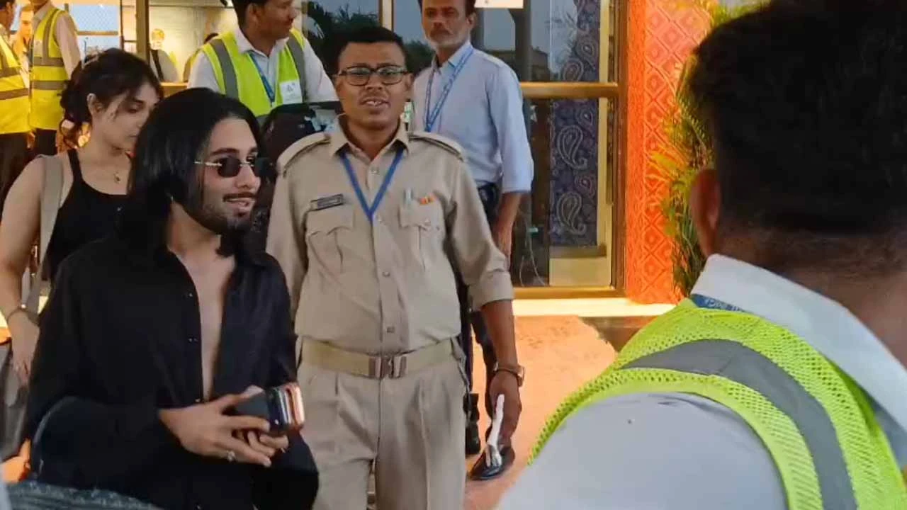 Arrival of celebrities at Jamnagar Airport