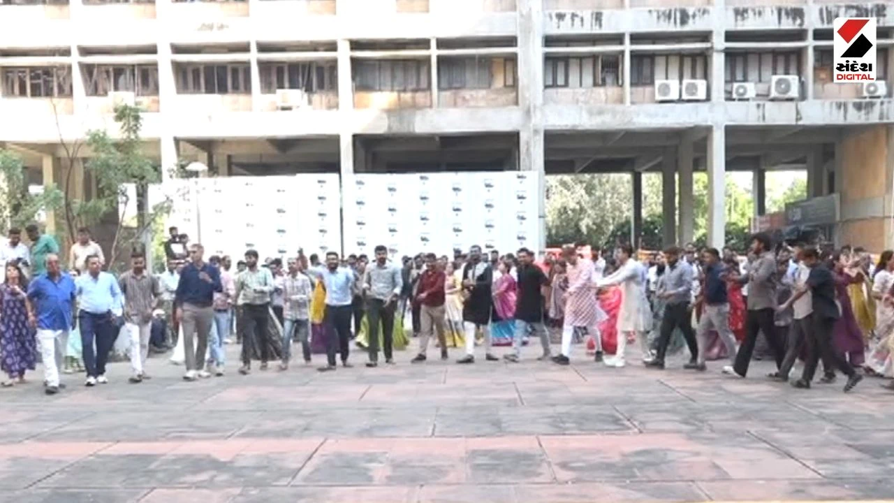 Sachivalaya Navratri 2026 Celebration: Employees Enjoy Garba During Lunchtime