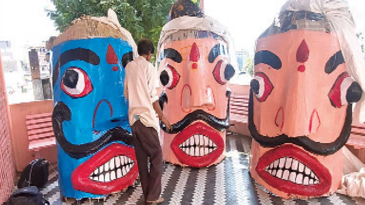 Godhra: દશેરા પર્વે 40 ફૂટ ઊંચા રાવણના પૂતળાનું થશે દહન