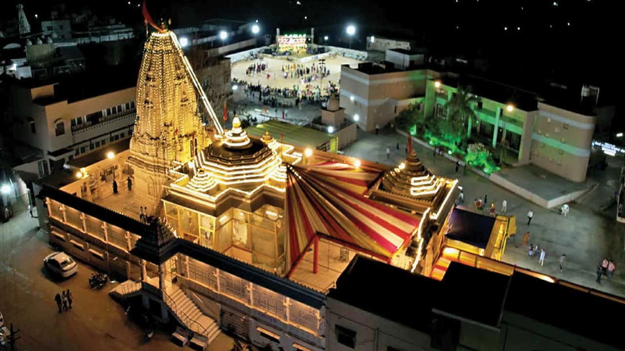 Mahesana : લાડોલના હરસિદ્ધિ શક્તિપીઠમાં દશેરા પર્વની ઉજવણી
