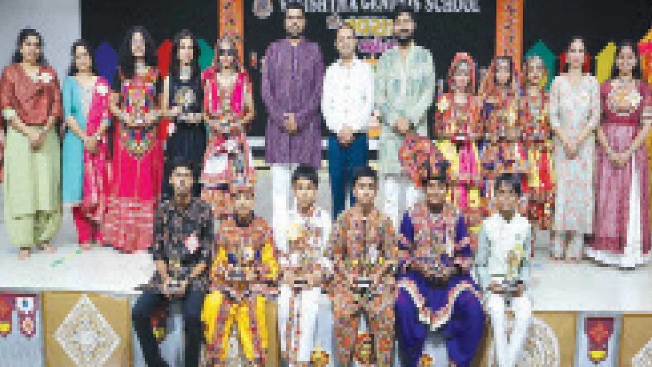 Bardoali : ના બાબેનની વસિષ્ઠ જેનેસીસ સ્કૂલ દ્વારા નવરાત્રી મહોત્સવની ઉજવણી કરાઈ