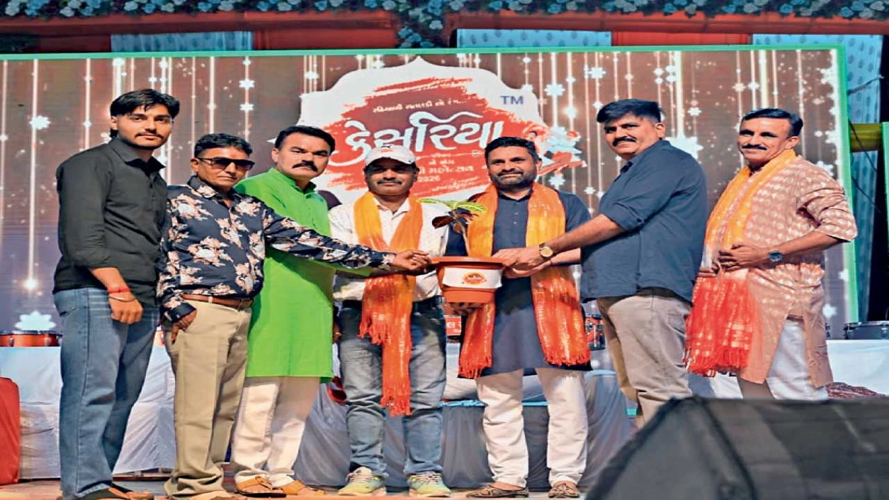 Palanpur : ગુરુકૃપા સેવા ટ્રસ્ટ દ્વારા નવરાત્રી મહોત્સવમાં ખેલૈયાઓને 250 થી વધુ ઈનામોનું વિતરણ કરાયું